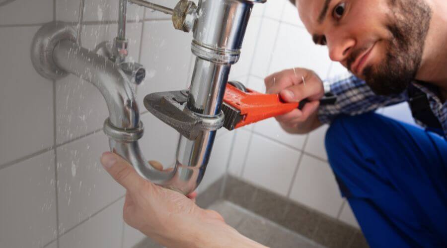 Professional clogged toilet repair services in Lees Summit, MO